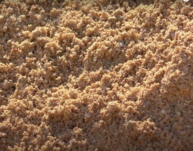 Песок карьерный намывной, сеяный. Самовывоз и доставка